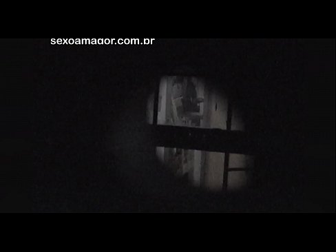 ❤️ Blondie ichi bo'sh g'ishtlar orqasida yashiringan qo'shni voyeur tomonidan yashirincha videoga tushadi ❤️❌  seks  bizda uz.special-grasser.ru ❌️❤