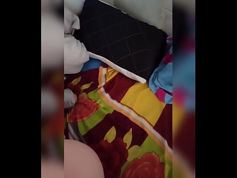 ❤️ Mening xonadoshim uyda yolg'iz qoladi, chunki eri ta'tilga ketadi va men uni sikish va eshagini sut bilan to'ldirish imkoniyatidan foydalanaman ❤️❌ seks bizda uz.special-grasser.ru ❌️❤